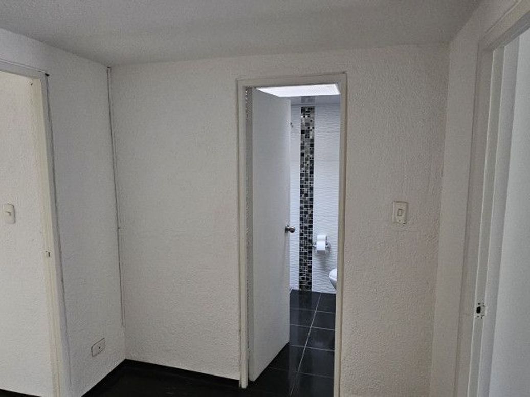 Casa de 4 alcobas en venta en Autopista Muzu, Bogotá, 250 m² · foto 12 de 20
