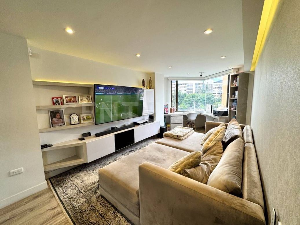 Apartamento de 2 alcobas en venta en Santa Barbara, Bogotá, 180 m² · foto 8 de 15