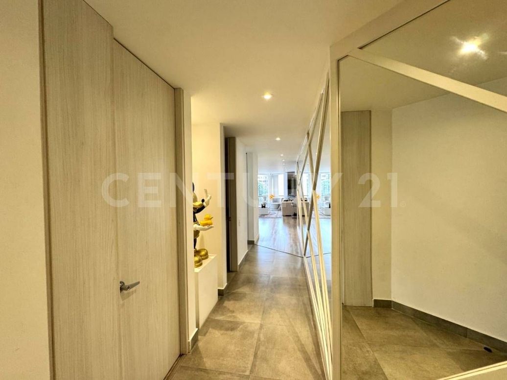 Apartamento de 2 alcobas en venta en Santa Barbara, Bogotá, 180 m² · foto 12 de 15