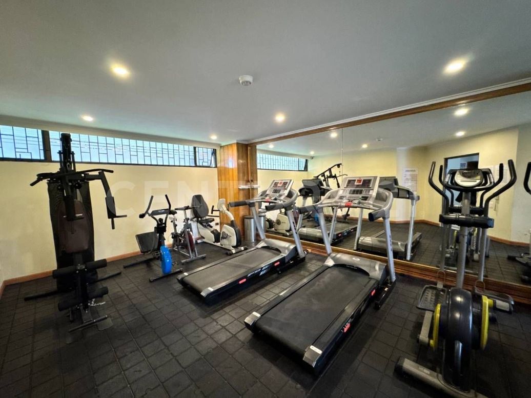 Apartamento de 2 alcobas en venta en Santa Barbara, Bogotá, 180 m² · foto 14 de 15