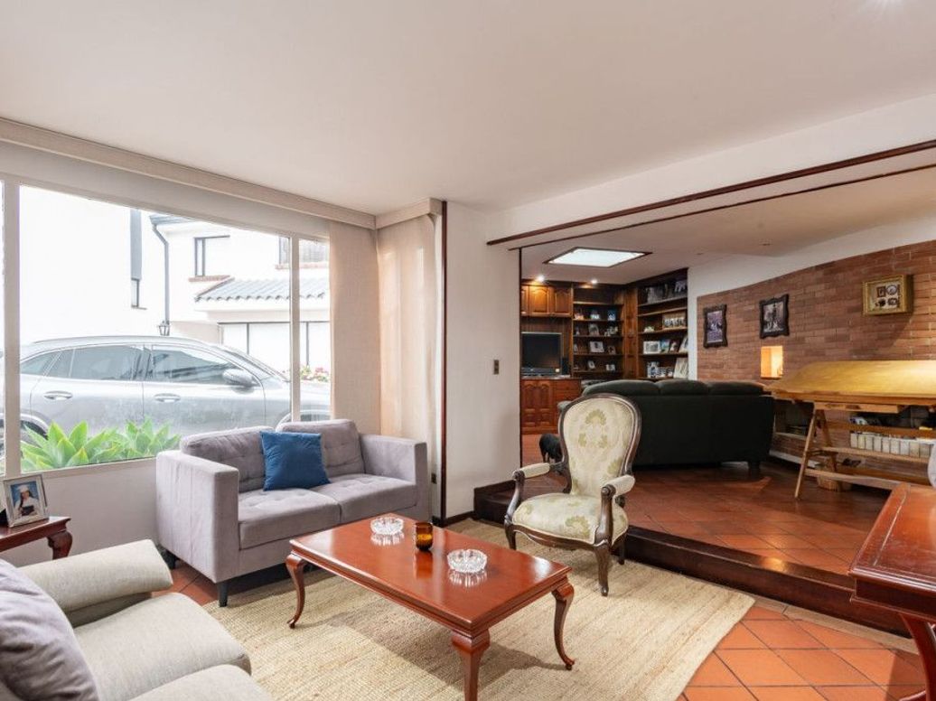 Casa de 4 alcobas en venta en Cedritos, Bogotá, 141 m² · foto 2 de 20