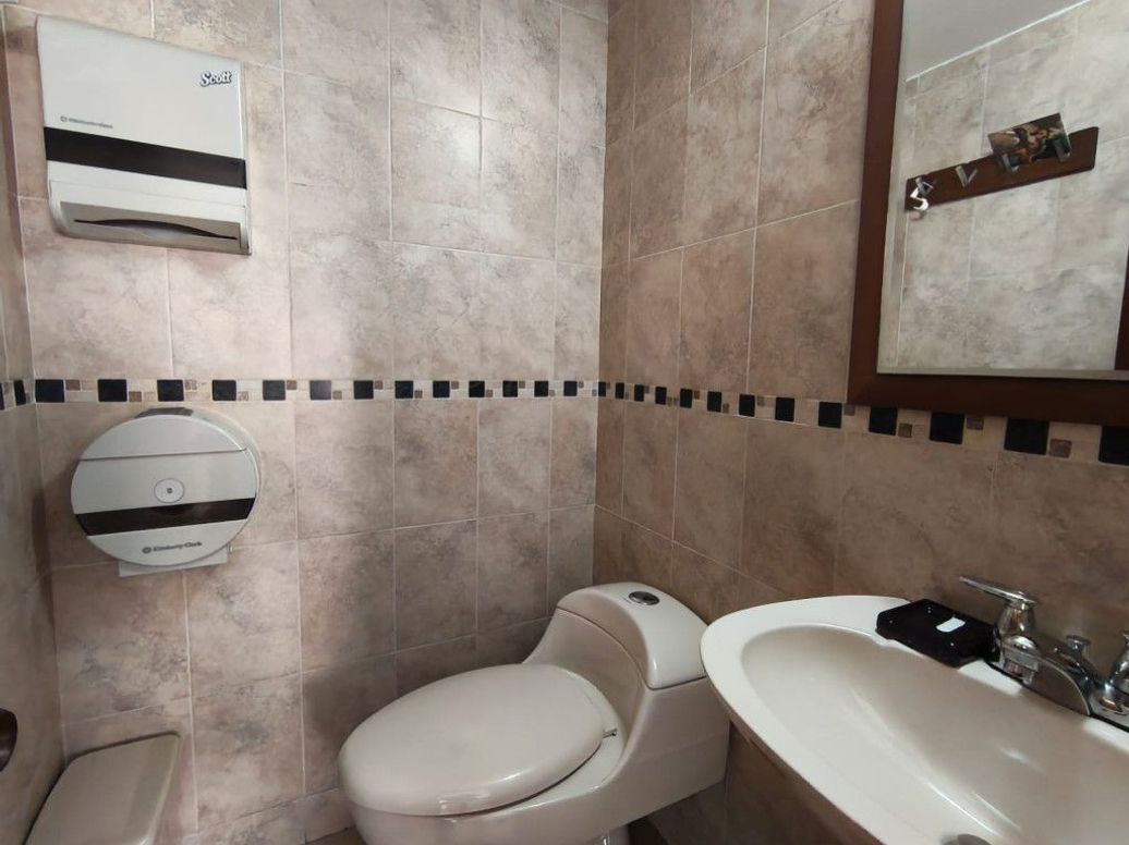 Casa de 5 alcobas en venta en Andes Norte, Bogotá, 420 m² · foto 9 de 20