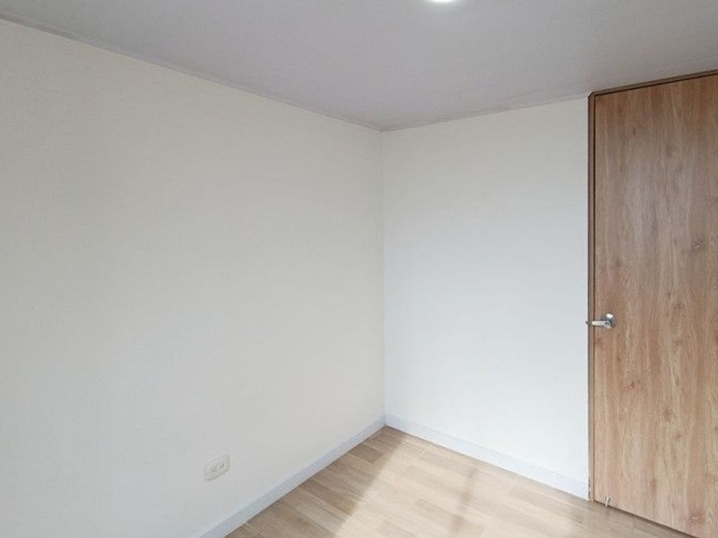 Apartamento de 3 alcobas en venta en La Libertad, Bogotá, 48 m² · foto 7 de 11