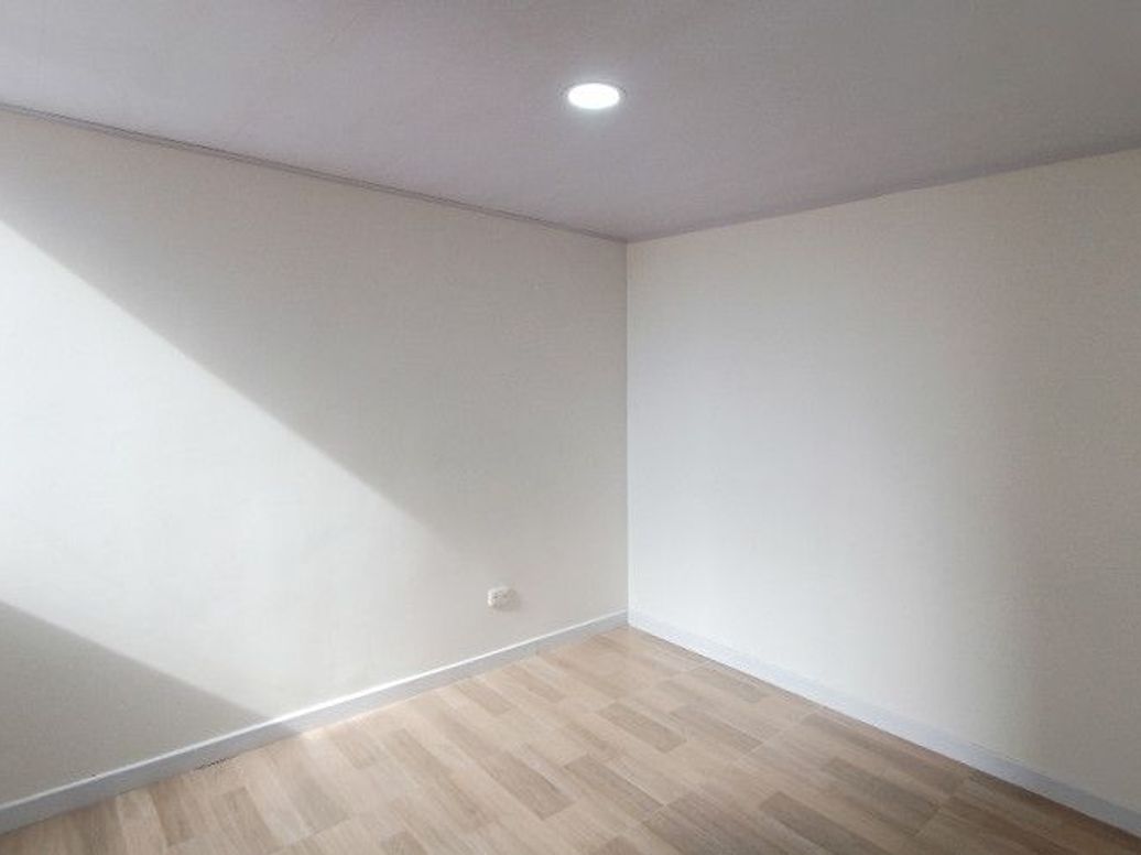 Apartamento de 3 alcobas en venta en La Libertad, Bogotá, 48 m² · foto 4 de 11