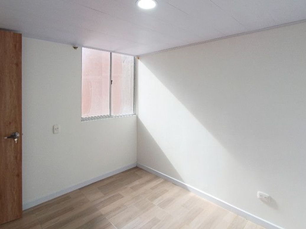 Apartamento de 3 alcobas en venta en La Libertad, Bogotá, 48 m² · foto 5 de 11