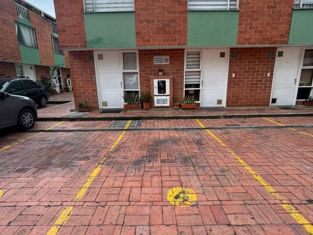 Casa de 3 alcobas en venta en San Antonio Norte, Bogotá, 69 m² · foto 5 de 20