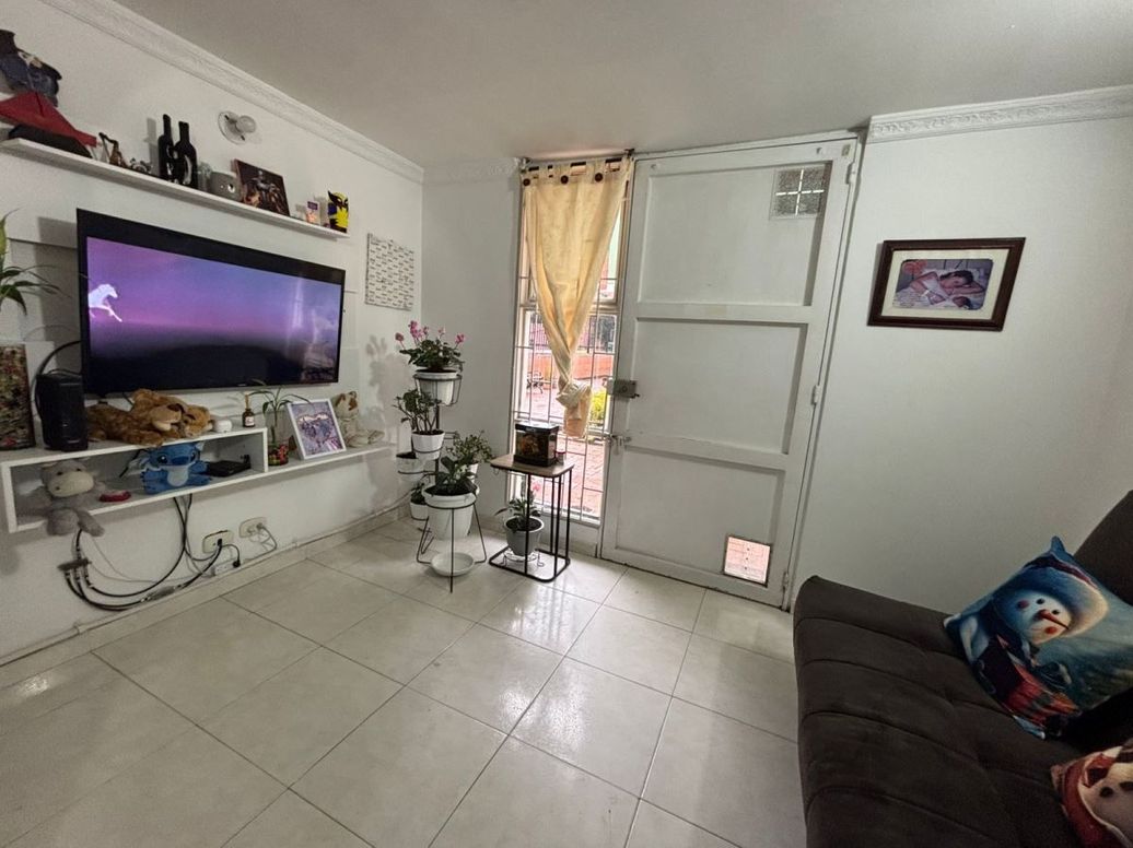 Casa de 3 alcobas en venta en San Antonio Norte, Bogotá, 69 m² · foto 10 de 20