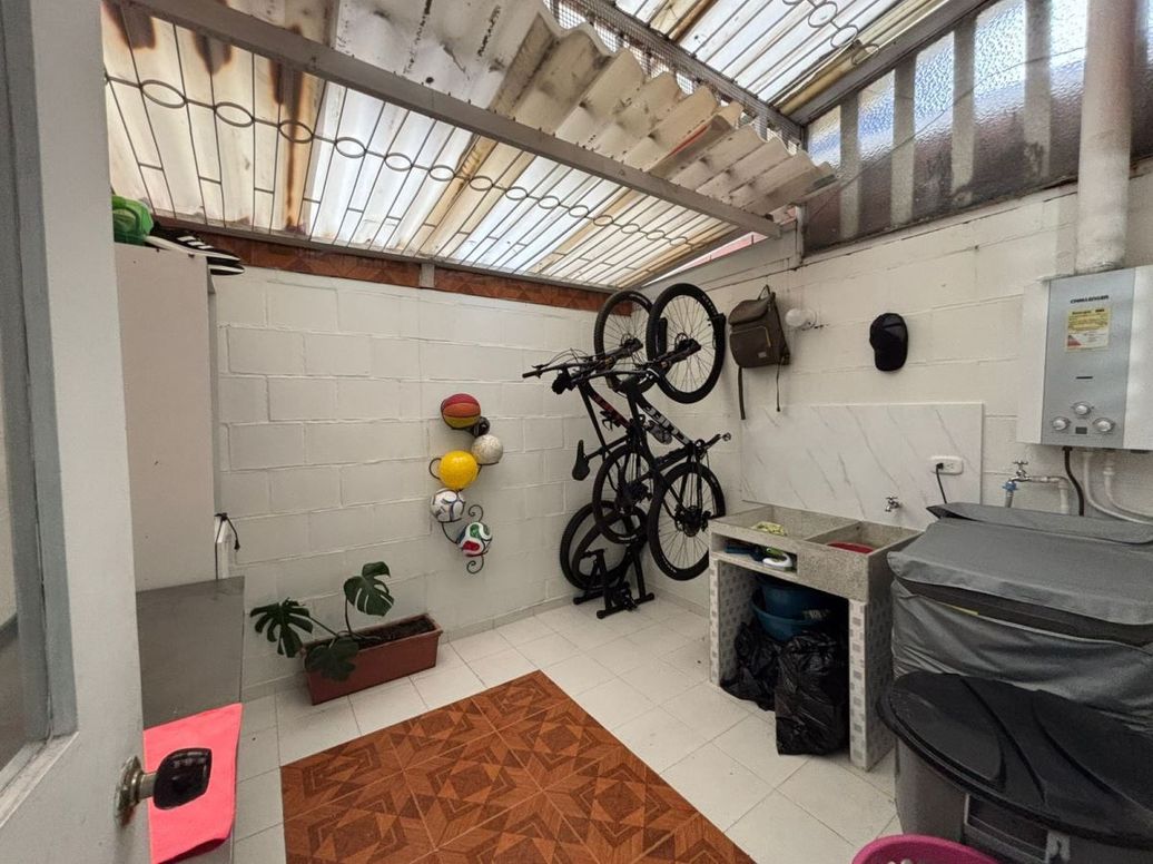 Casa de 3 alcobas en venta en San Antonio Norte, Bogotá, 69 m² · foto 15 de 20