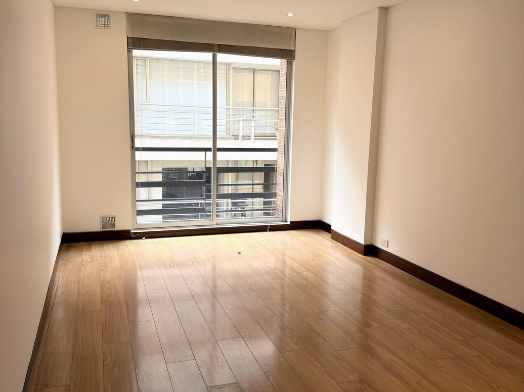 Apartamento de 1 alcoba en arriendo en Los Cedros, Bogotá, 57 m² · foto 4 de 12