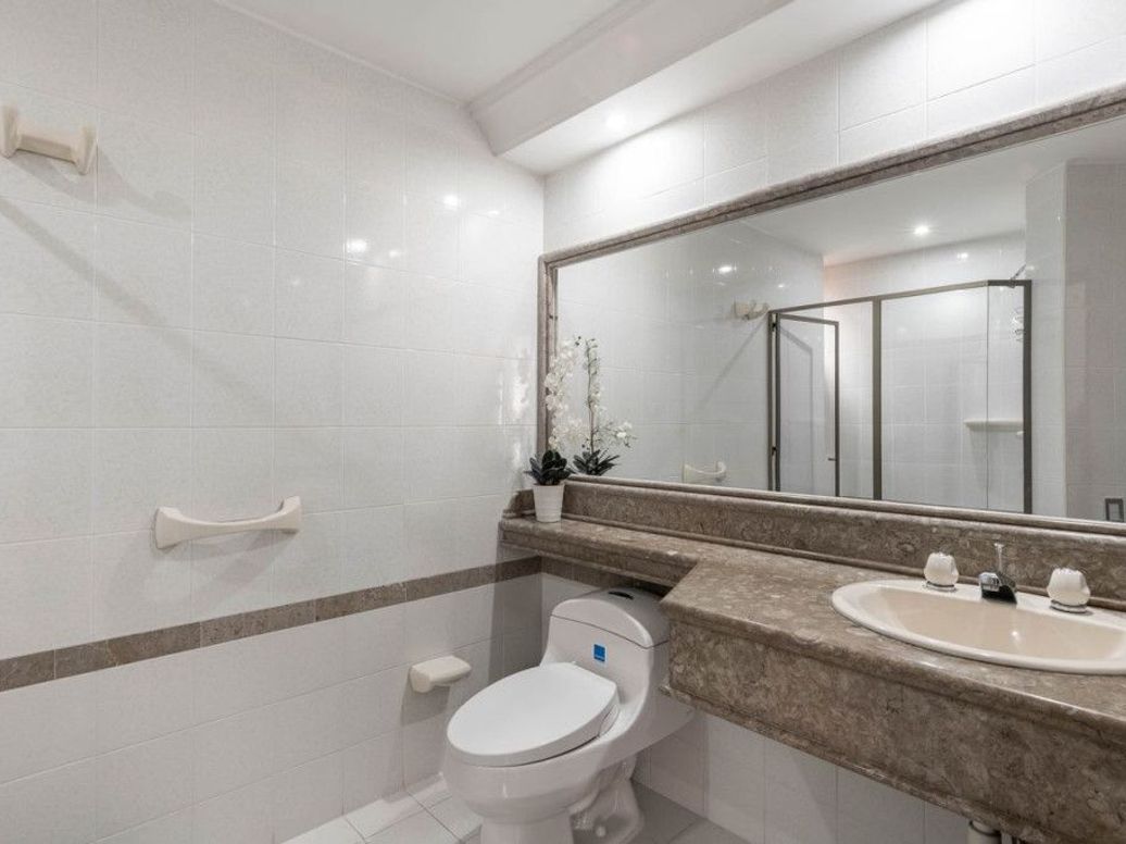 Apartamento de 5 alcobas en venta en San Patricio, Bogotá, 378 m² · foto 15 de 20