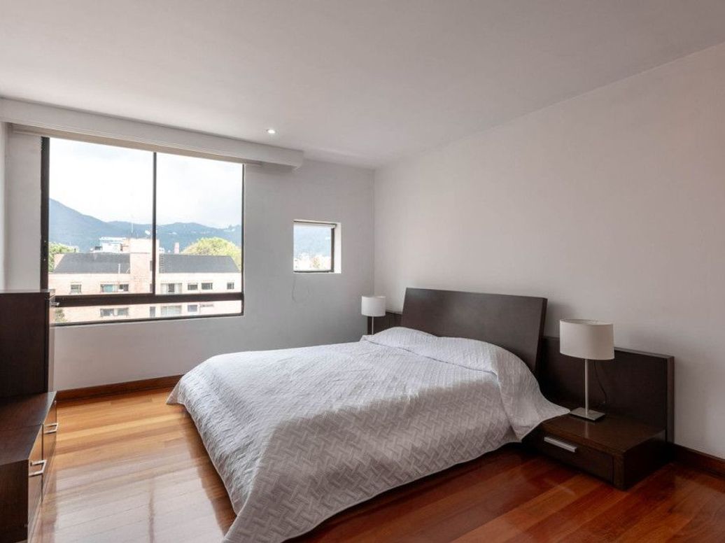 Apartamento de 5 alcobas en venta en San Patricio, Bogotá, 378 m² · foto 18 de 20