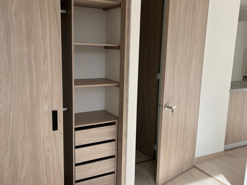 Apartamento de 2 alcobas en venta en Industrial Centenario, Bogotá, 42 m² · foto 5 de 11