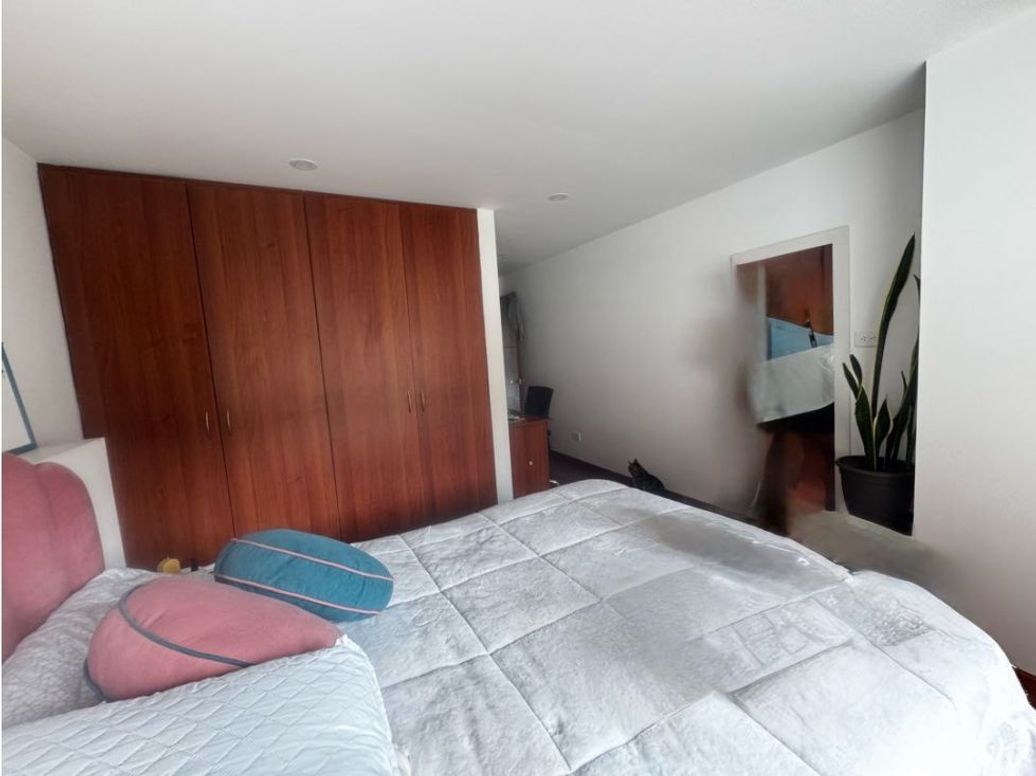 Apartamento de 2 alcobas en venta en Pelodo Del Contry, Bogotá, 74 m² · foto 3 de 20