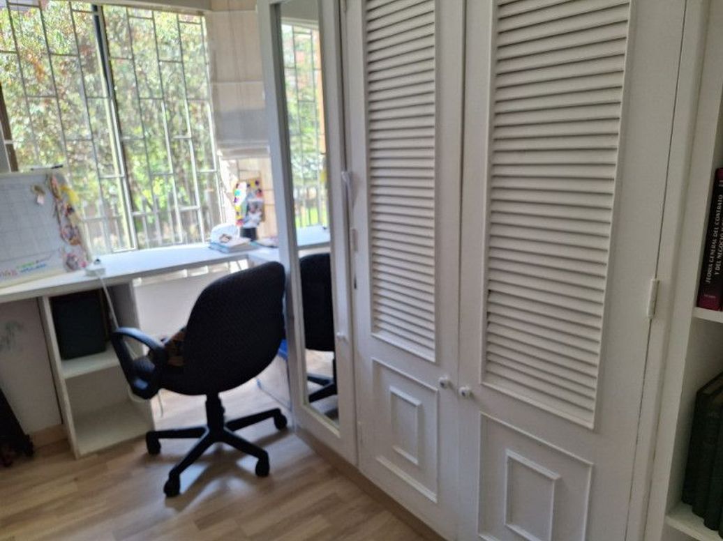Apartamento de 3 alcobas en venta en Santa Barbara Occidental, Bogotá, 110 m² · foto 13 de 19