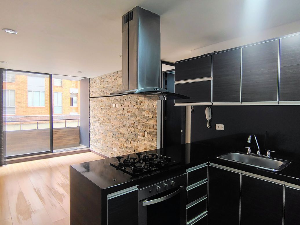 Apartamento de 2 alcobas en venta en Acacias Usaquen, Bogotá, 55 m² · foto 3 de 15