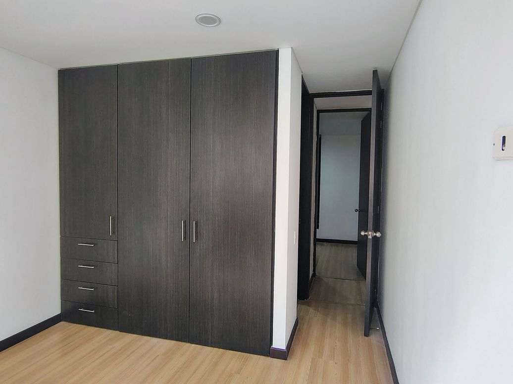 Apartamento de 2 alcobas en venta en Acacias Usaquen, Bogotá, 55 m² · foto 12 de 15