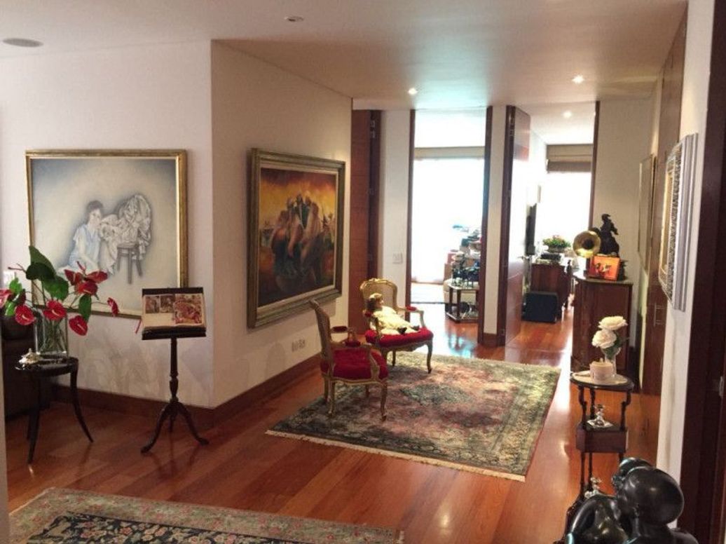 Apartamento de 4 alcobas en venta en Los Rosales, Bogotá, 469 m² · foto 5 de 11