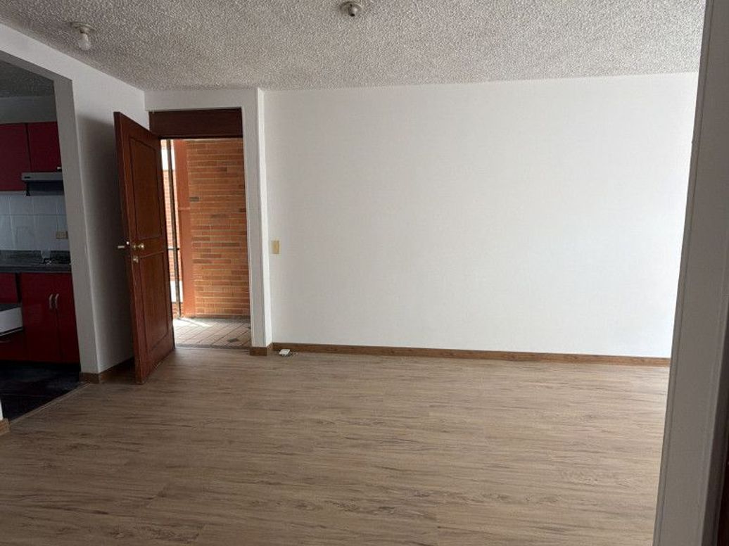 Apartamento de 4 alcobas en venta en Victoria Norte, Bogotá, 92 m² · foto 4 de 19