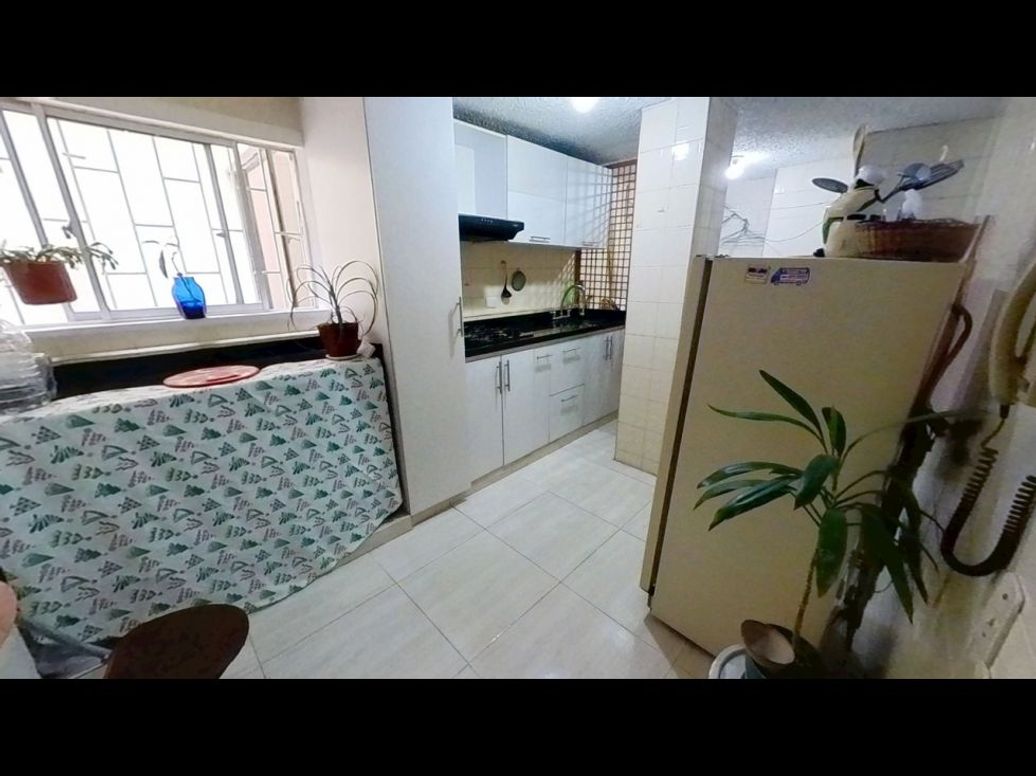 Apartamento de 3 alcobas en venta en Los Cedritos, Bogotá, 77 m² · foto 5 de 20