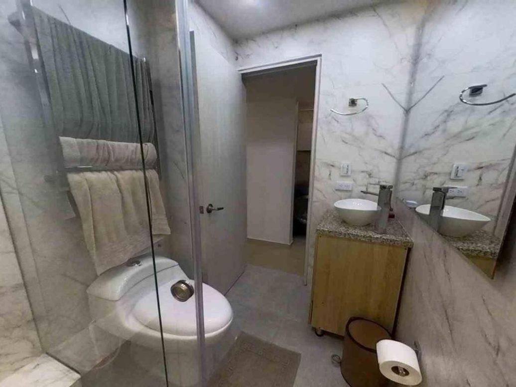 Apartamento de 3 alcobas en venta en Chapinero Central, Bogotá, 84 m² · foto 10 de 16