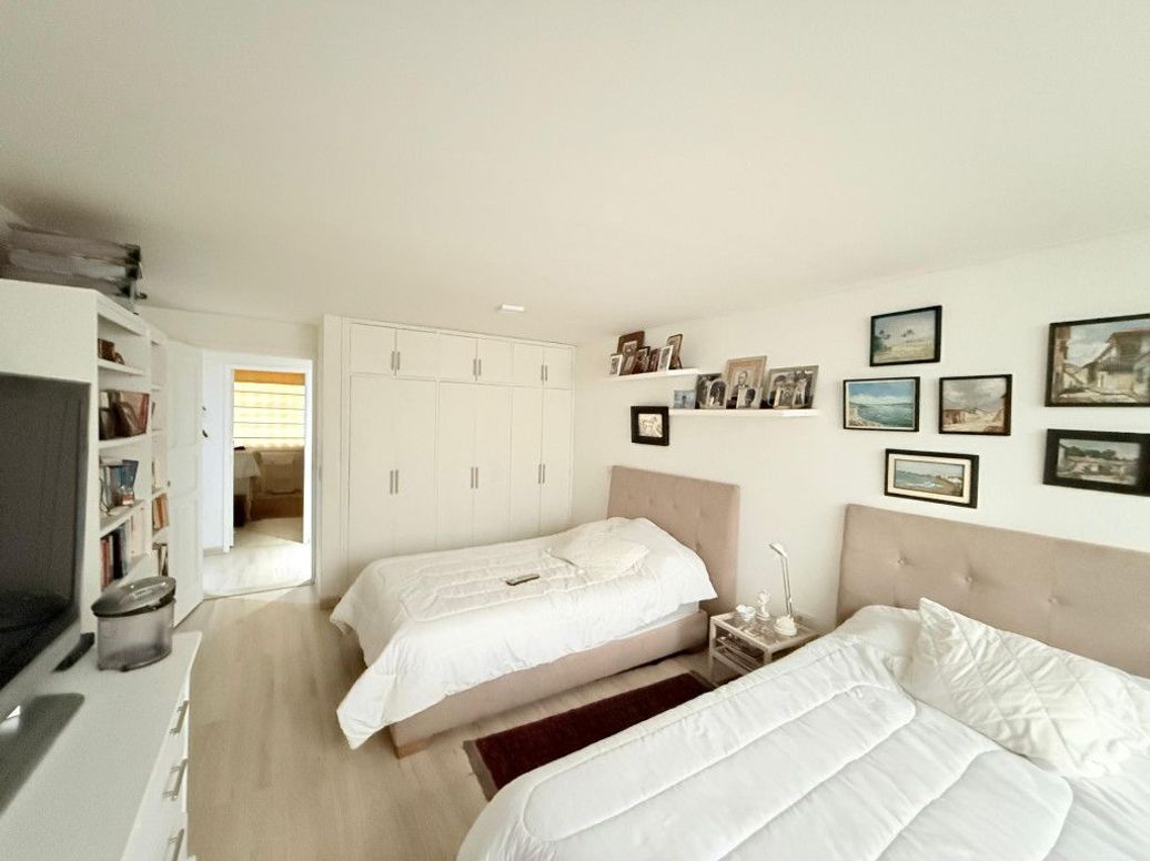 Apartamento de 3 alcobas en venta en Chico Norte Et. Iii, Bogotá, 169 m² · foto 13 de 20