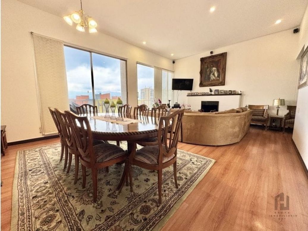 Apartamento de 3 alcobas en venta en El Plan, Bogotá, 172 m² · foto 2 de 17