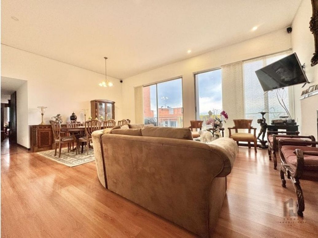 Apartamento de 3 alcobas en venta en El Plan, Bogotá, 172 m² · foto 4 de 17