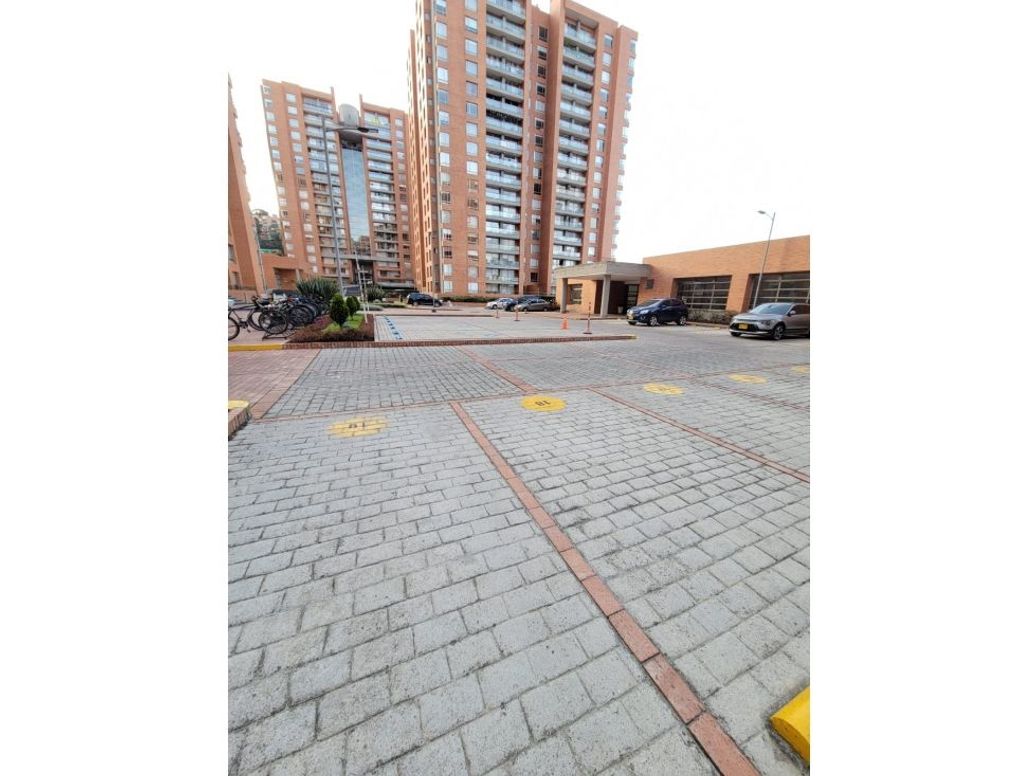 Apartamento de 3 alcobas en venta en El Plan, Bogotá, 172 m² · foto 17 de 17