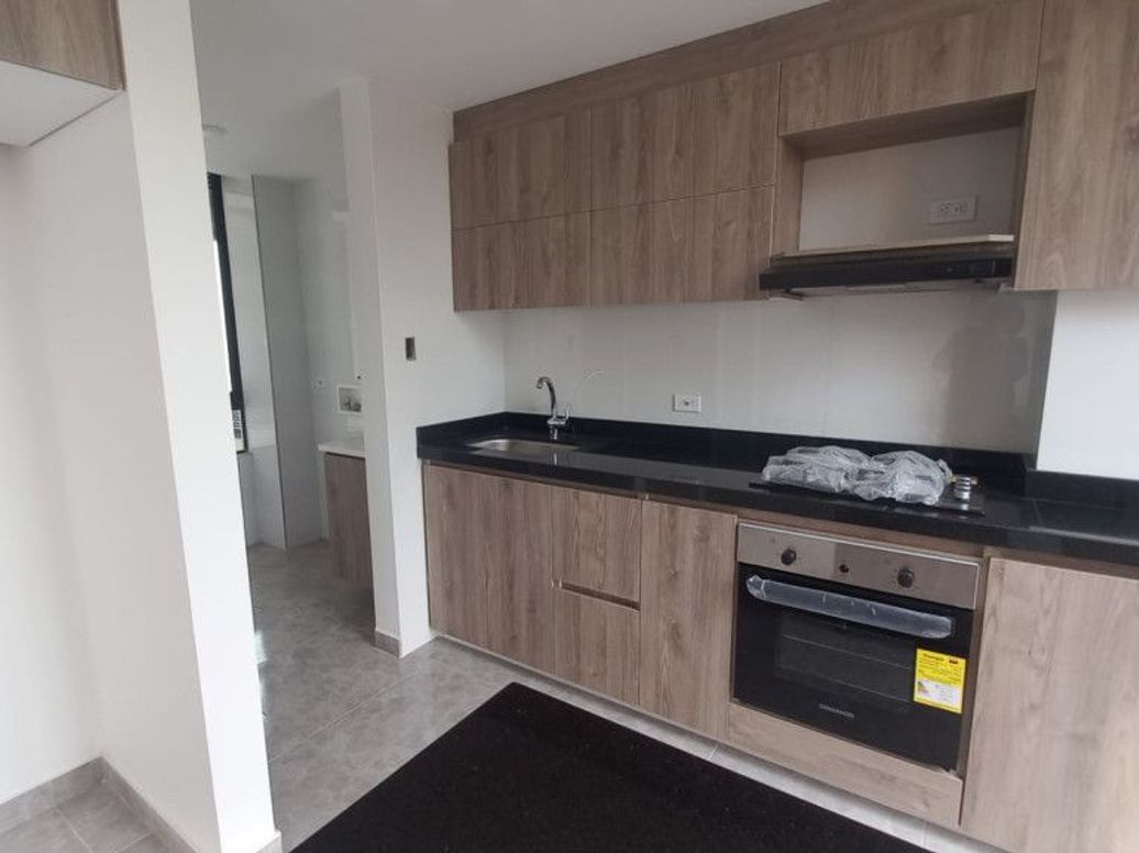 Apartamento de 3 alcobas en venta en El Tejar, Bogotá, 86 m² · foto 3 de 14
