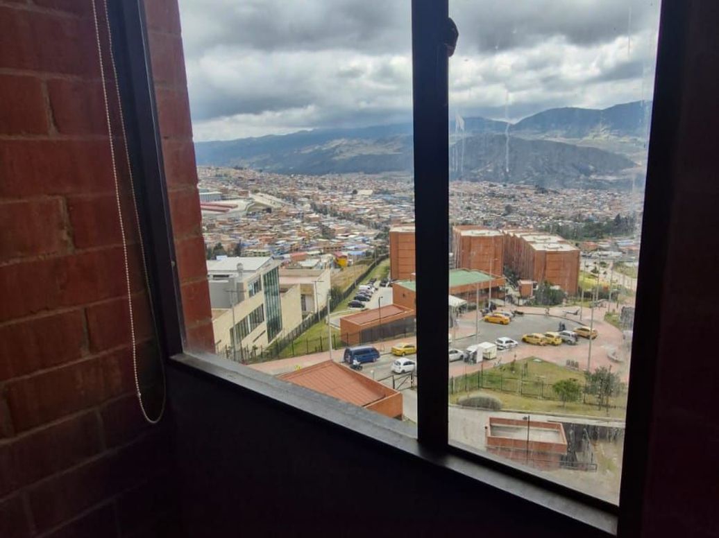 Apartamento de 2 alcobas en venta en Compostela, Bogotá, 50 m² · foto 2 de 13