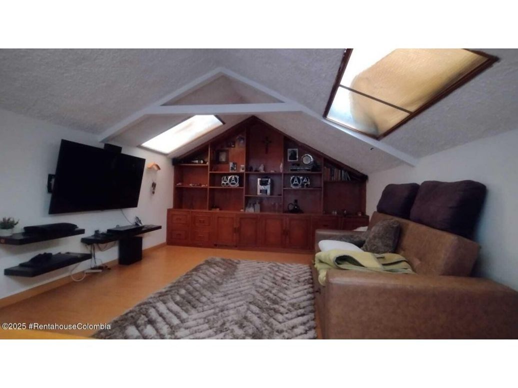 Casa de 3 alcobas en venta en El Batán, Bogotá, 240 m² · foto 20 de 20