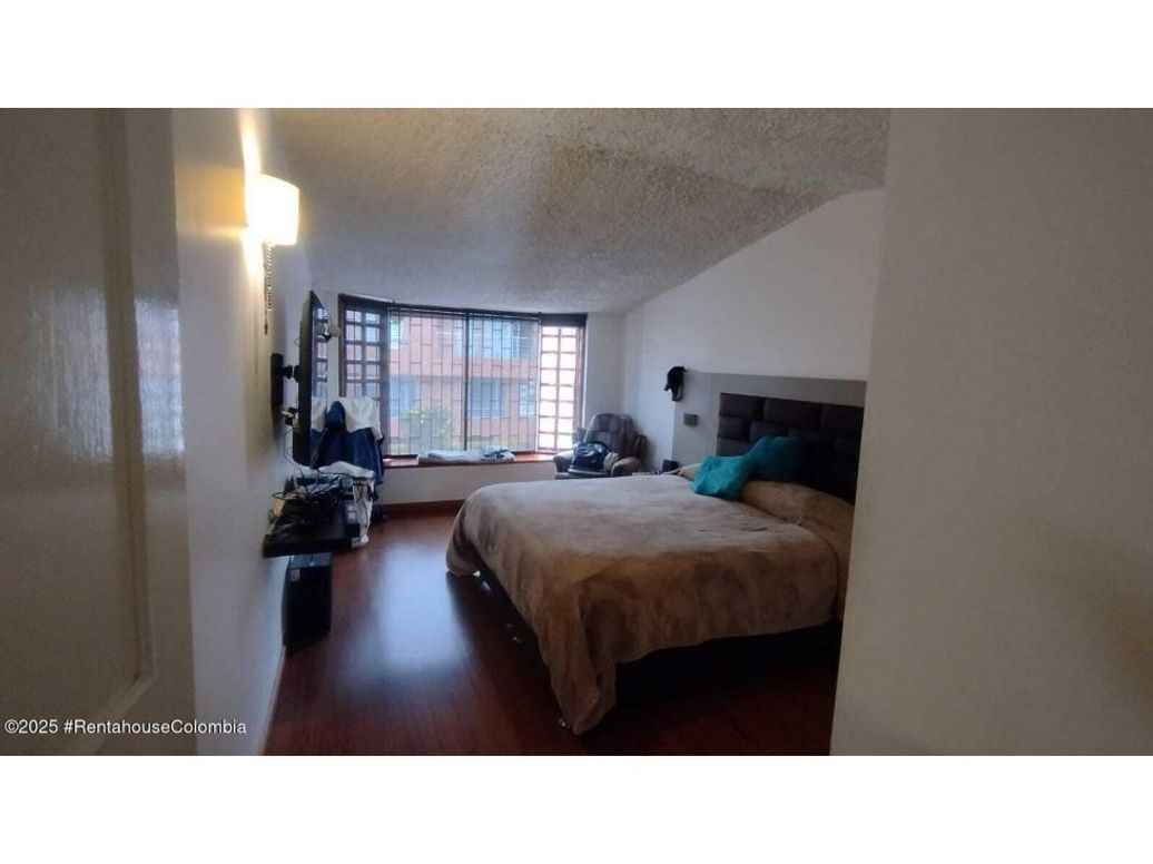 Casa de 3 alcobas en venta en El Batán, Bogotá, 240 m² · foto 12 de 20
