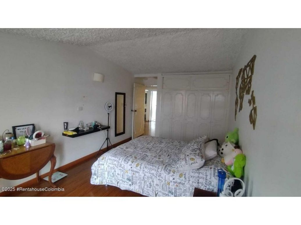 Casa de 3 alcobas en venta en El Batán, Bogotá, 240 m² · foto 15 de 20