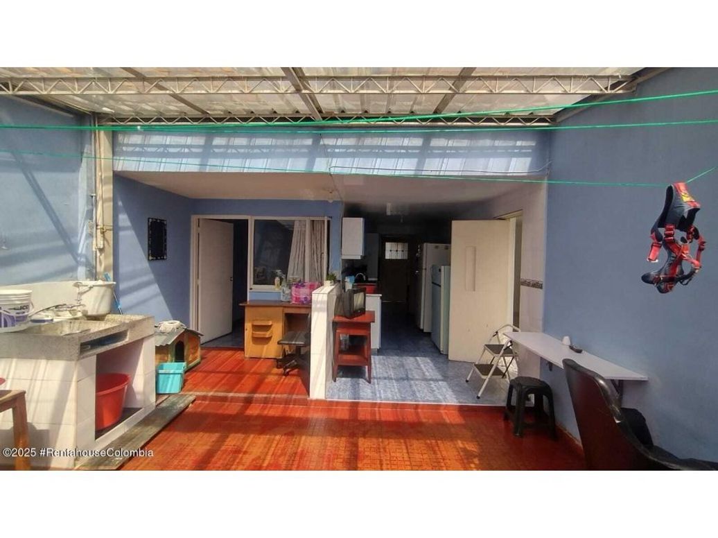 Casa de 5 alcobas en venta en Bosque De Modelia, Bogotá, 239 m² · foto 11 de 20