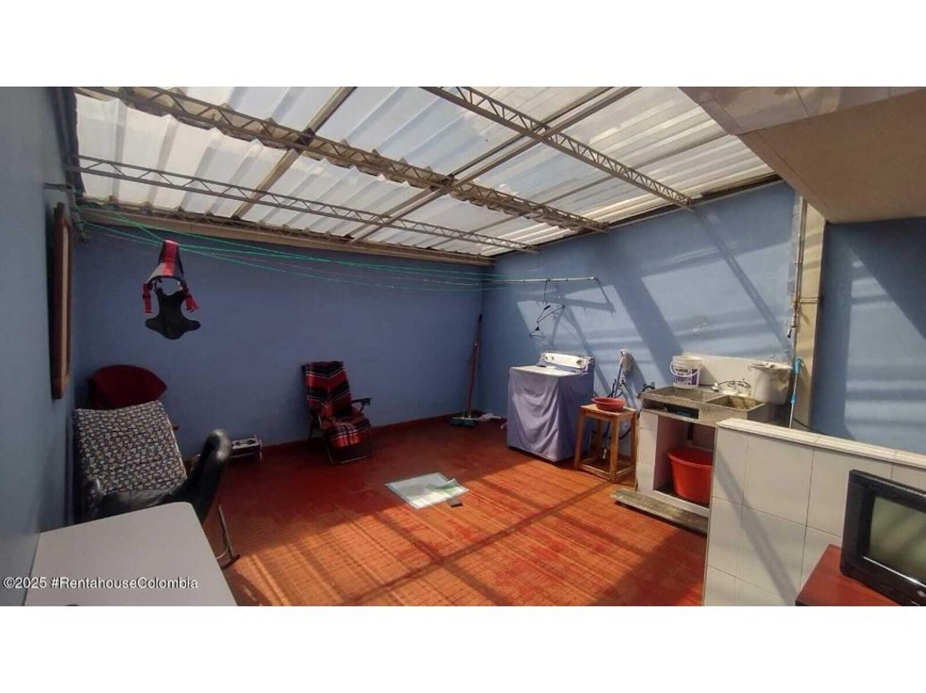 Casa de 5 alcobas en venta en Bosque De Modelia, Bogotá, 239 m² · foto 10 de 20
