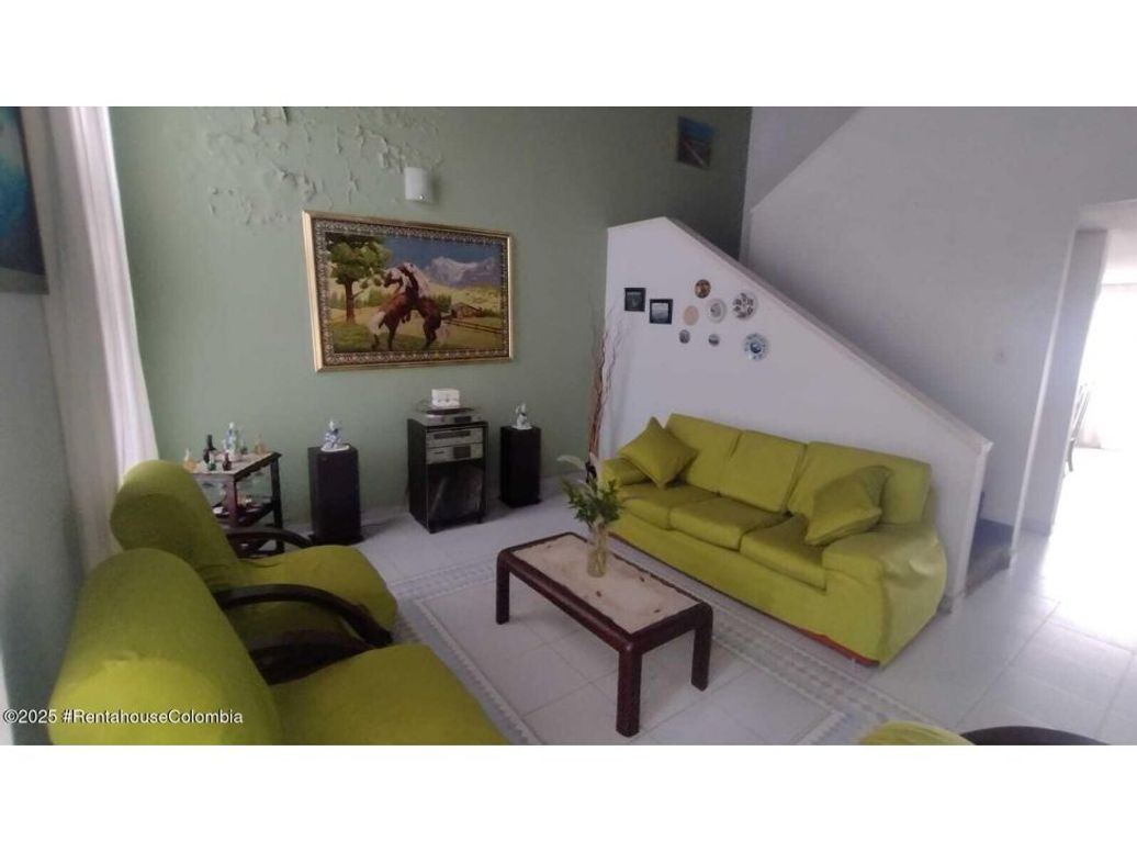 Casa de 5 alcobas en venta en Bosque De Modelia, Bogotá, 239 m² · foto 4 de 20