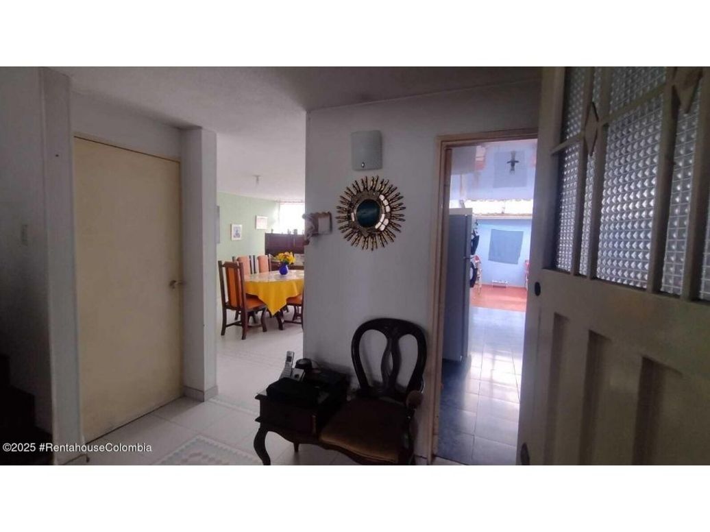 Casa de 5 alcobas en venta en Bosque De Modelia, Bogotá, 239 m² · foto 3 de 20