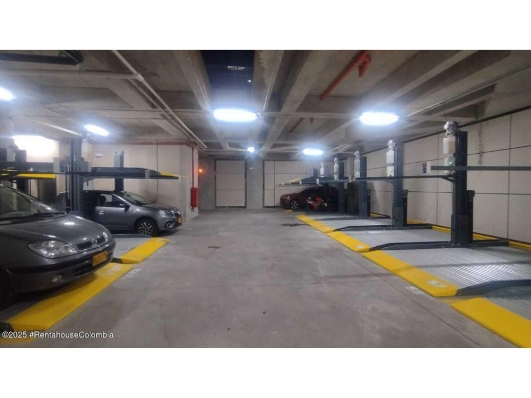 Apartamento de 1 alcoba en venta en Antiguo Country, Bogotá, 24 m² · foto 17 de 18
