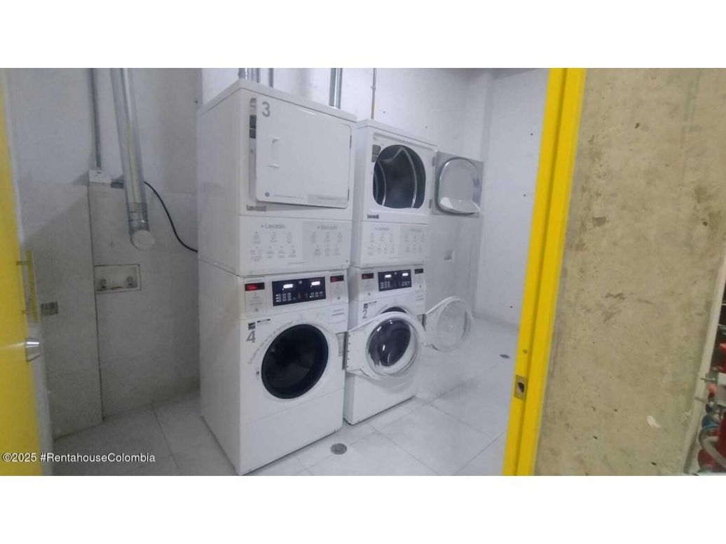 Apartamento de 1 alcoba en venta en Antiguo Country, Bogotá, 24 m² · foto 15 de 18