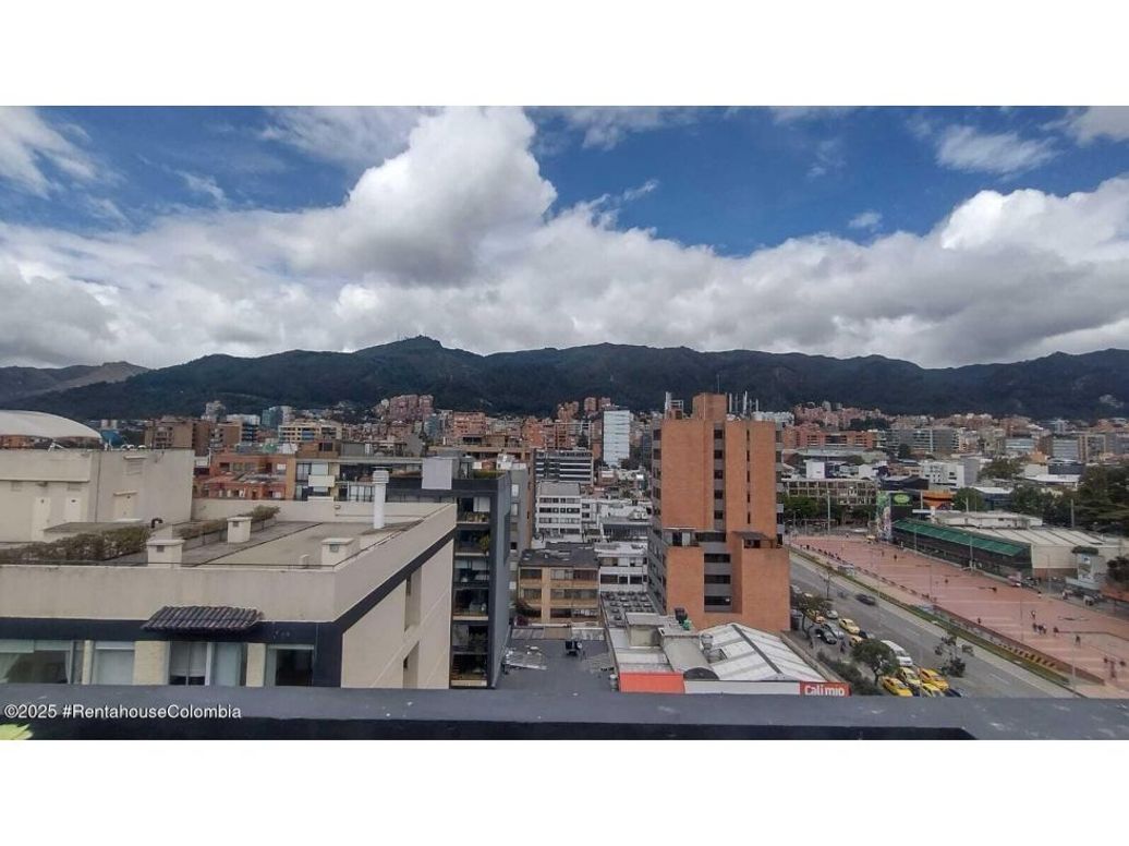 Apartamento de 1 alcoba en venta en Antiguo Country, Bogotá, 24 m² · foto 12 de 18