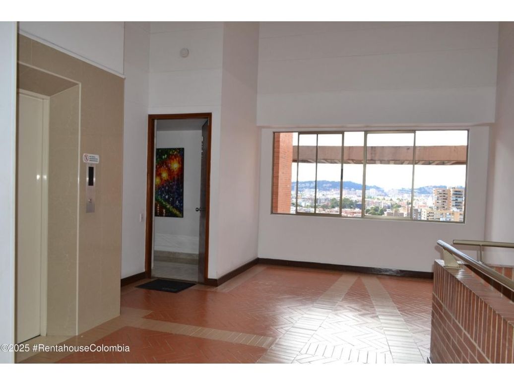 Apartamento en venta en Lisboa, Bogotá · foto 2 de 20