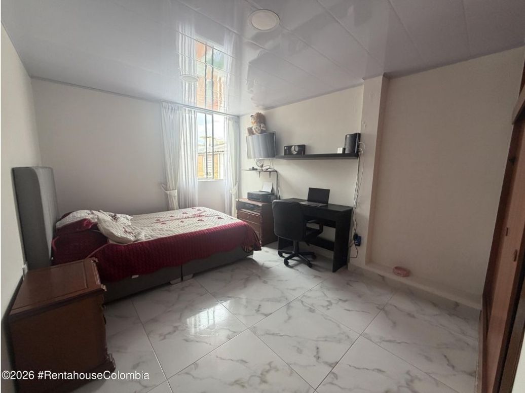 Casa de 4 alcobas en venta en Tibabita, Bogotá, 82 m² · foto 11 de 16