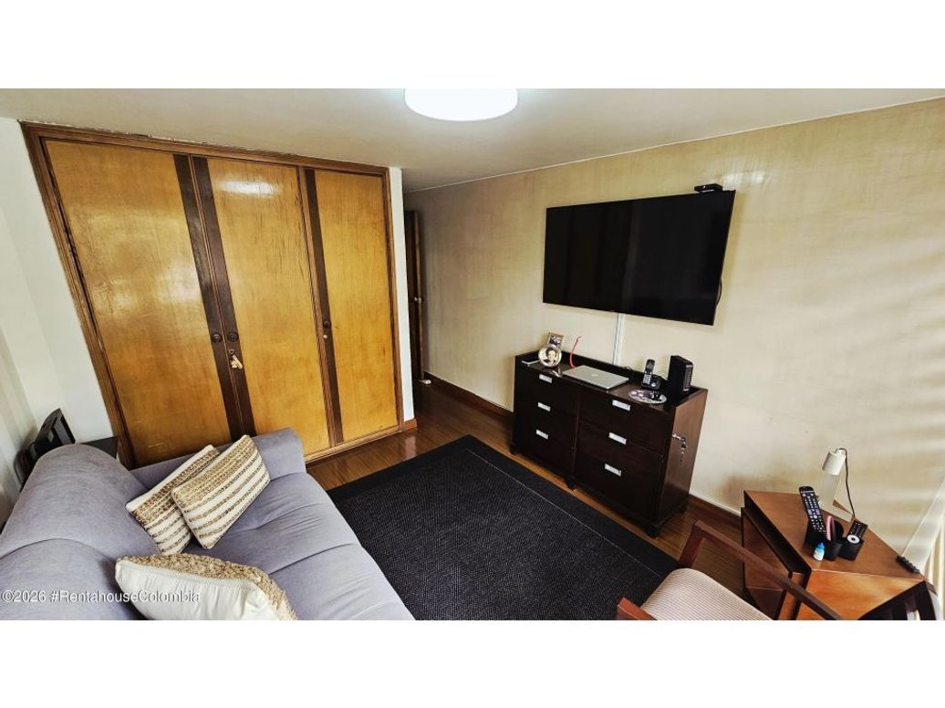 Apartamento de 2 alcobas en venta en Los Cedros, Bogotá, 70 m² · foto 11 de 18