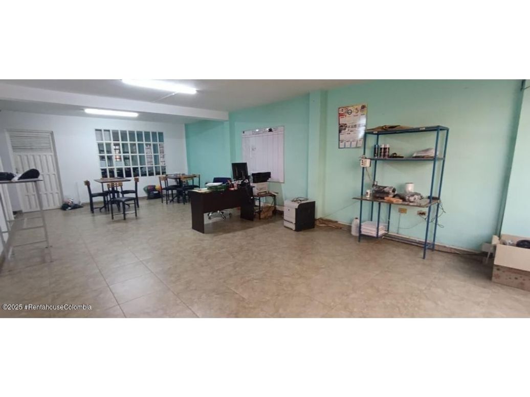 Casa de 15 alcobas en venta en María Paz, Bogotá, 288 m² · foto 3 de 19