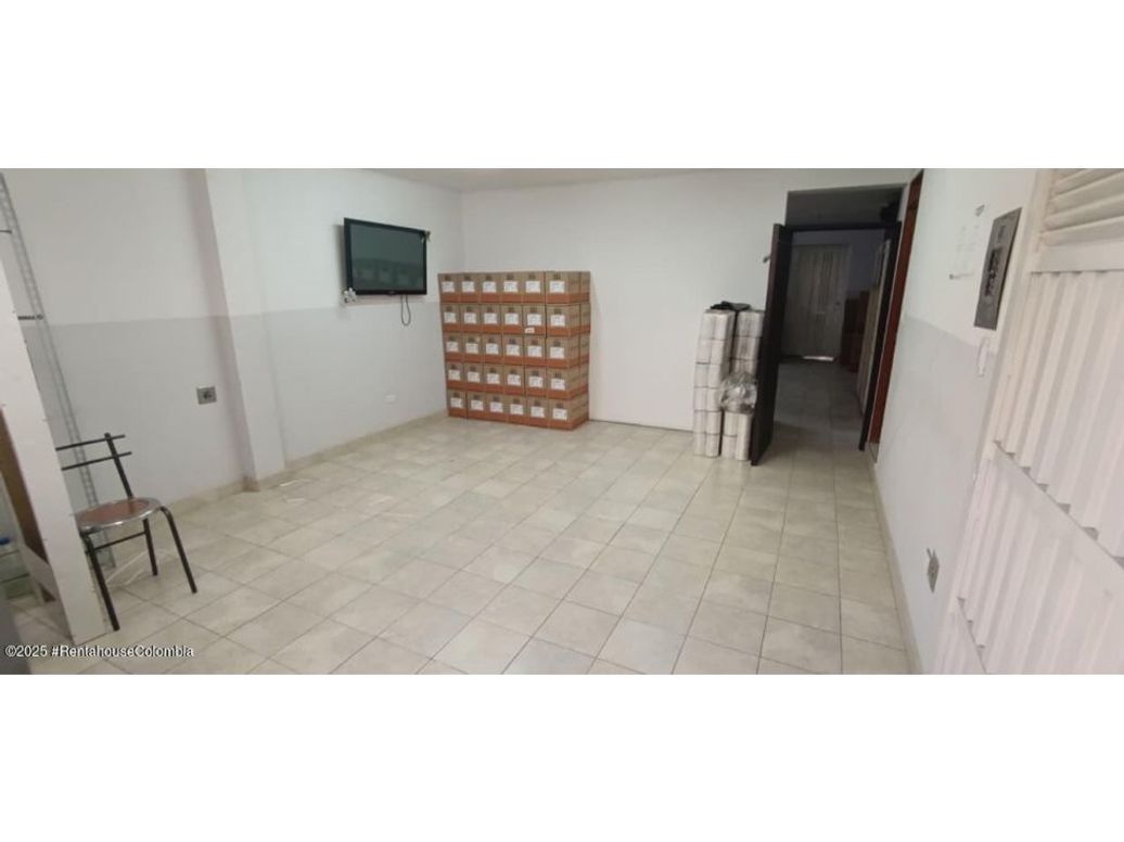 Casa de 15 alcobas en venta en María Paz, Bogotá, 288 m² · foto 9 de 19