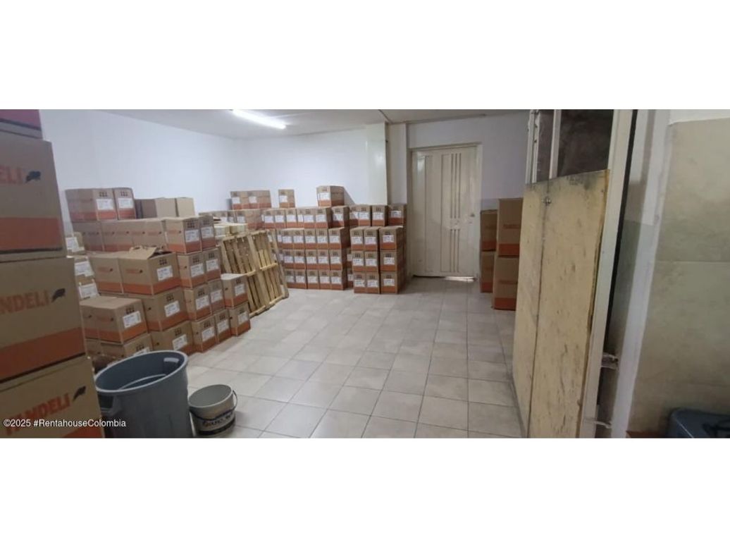Casa de 15 alcobas en venta en María Paz, Bogotá, 288 m² · foto 14 de 19