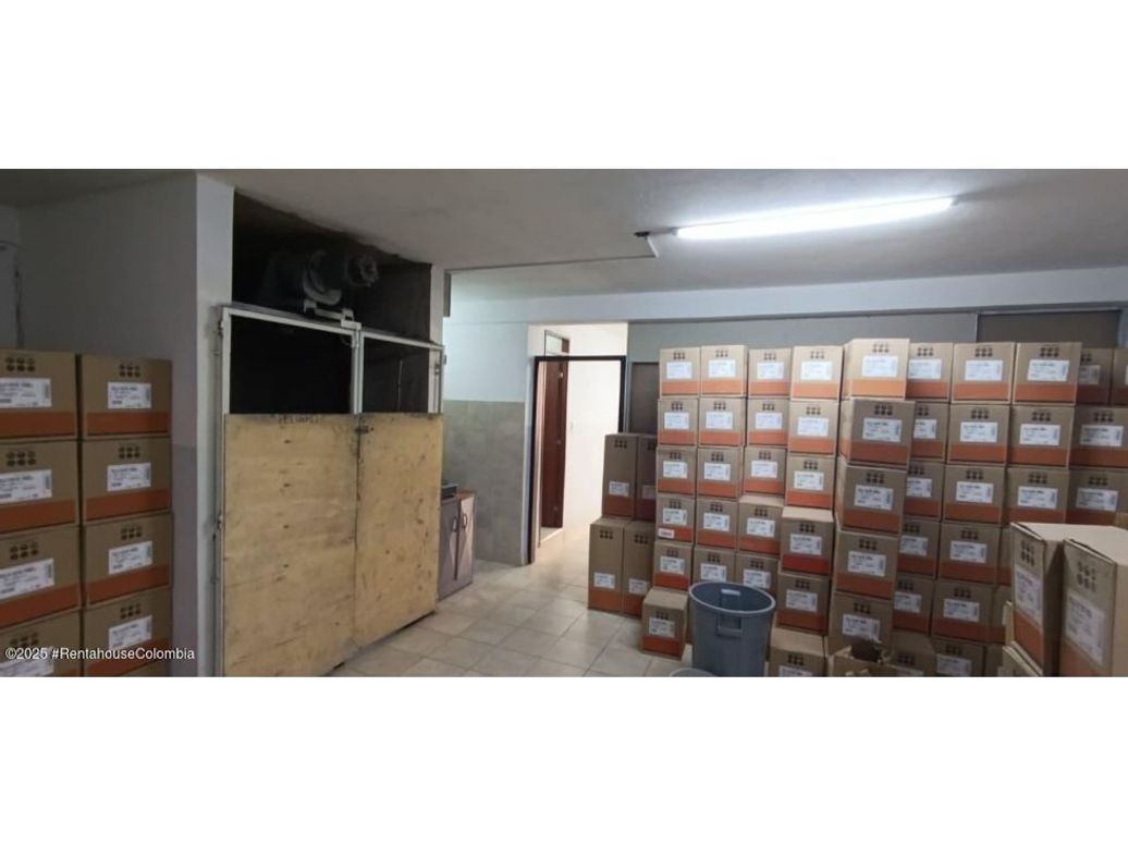 Casa de 15 alcobas en venta en María Paz, Bogotá, 288 m² · foto 15 de 19