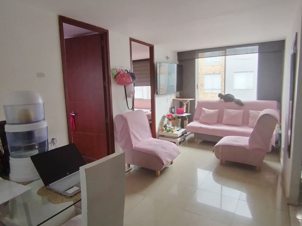 Apartamento de 3 alcobas en venta en San Antonio Nor - Occidental, Bogotá, 56 m² · foto 3 de 12