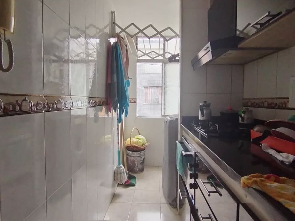 Apartamento de 3 alcobas en venta en San Antonio Nor - Occidental, Bogotá, 56 m² · foto 6 de 12
