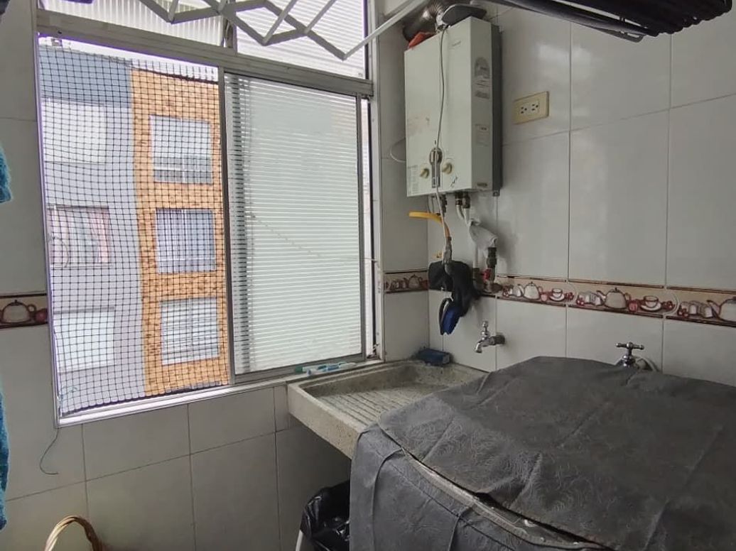 Apartamento de 3 alcobas en venta en San Antonio Nor - Occidental, Bogotá, 56 m² · foto 11 de 12